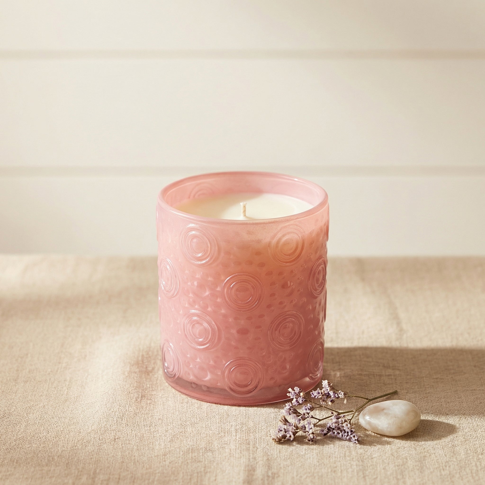 Chandelle & Savon Signature Embossed Candle